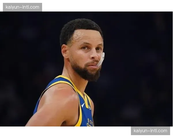 勇士110-121不敌凯尔特人，库里继续因膝伤缺阵